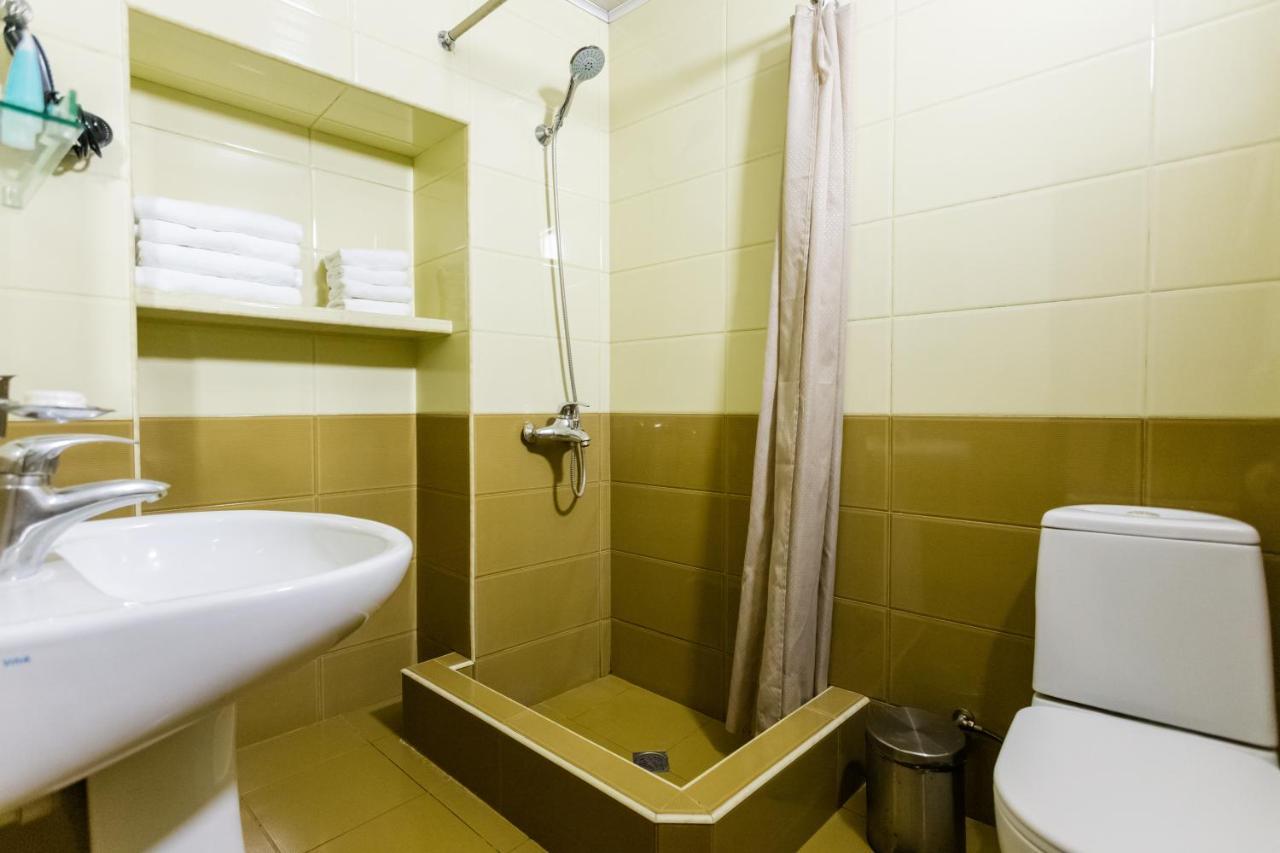 Rustaveli Two Bedroom Apartment With 5 Star Location Tbilisi Esterno foto