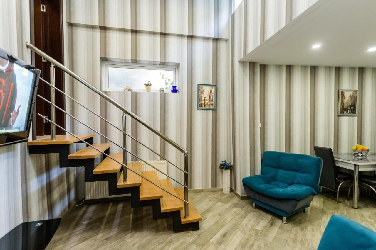 Rustaveli Two Bedroom Apartment With 5 Star Location Tbilisi Esterno foto